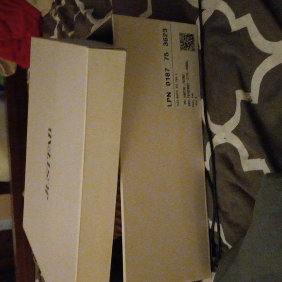 Rain boots - Picture 3 of 7